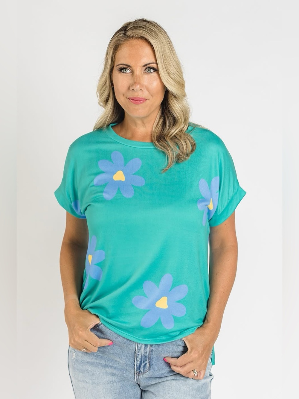 Darling Daisy Print Tee (NWT) 🍒 Floral Turquoise, Size Small